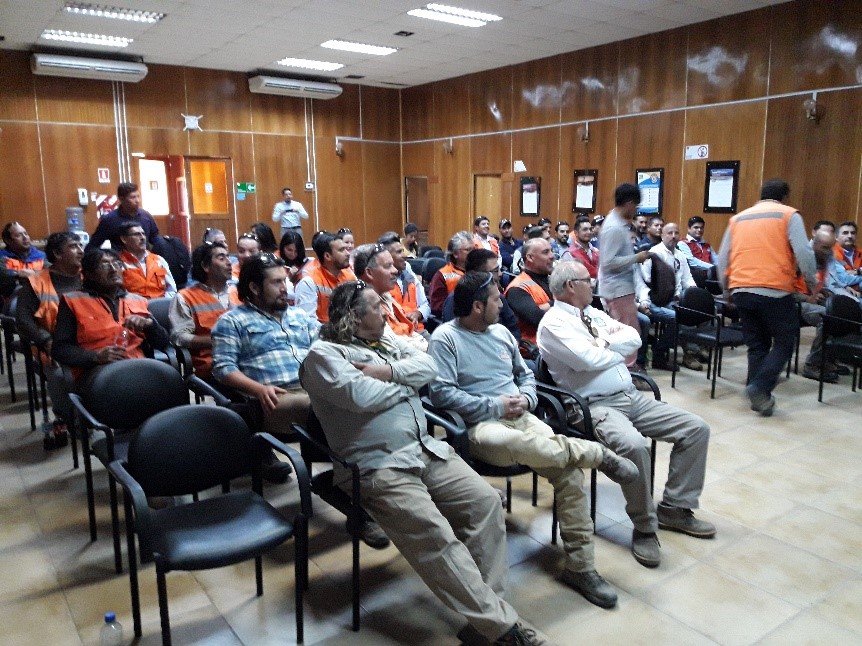 Charla de autocuidado en dependencias de SQM